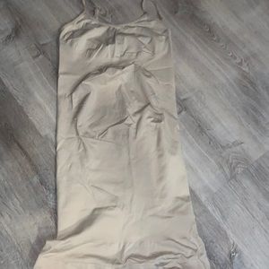 Pea in the Pod maternity dress tan shaper undergarment Size Large only worn once